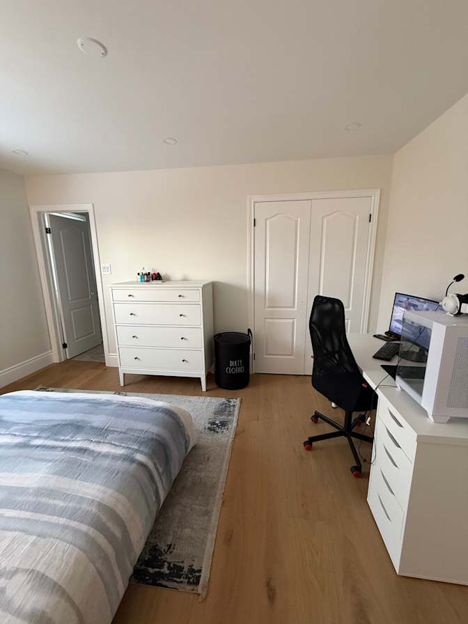 Jly's room