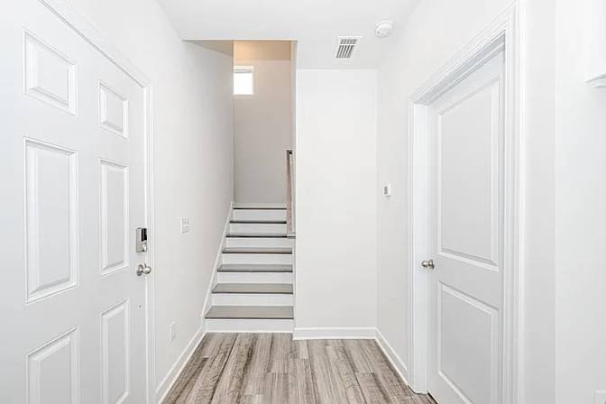 Alcove Rooms's room