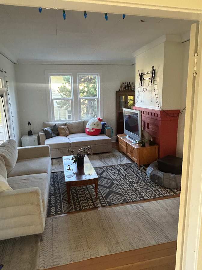 Christina Dagnall's room