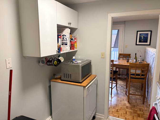 tom's room