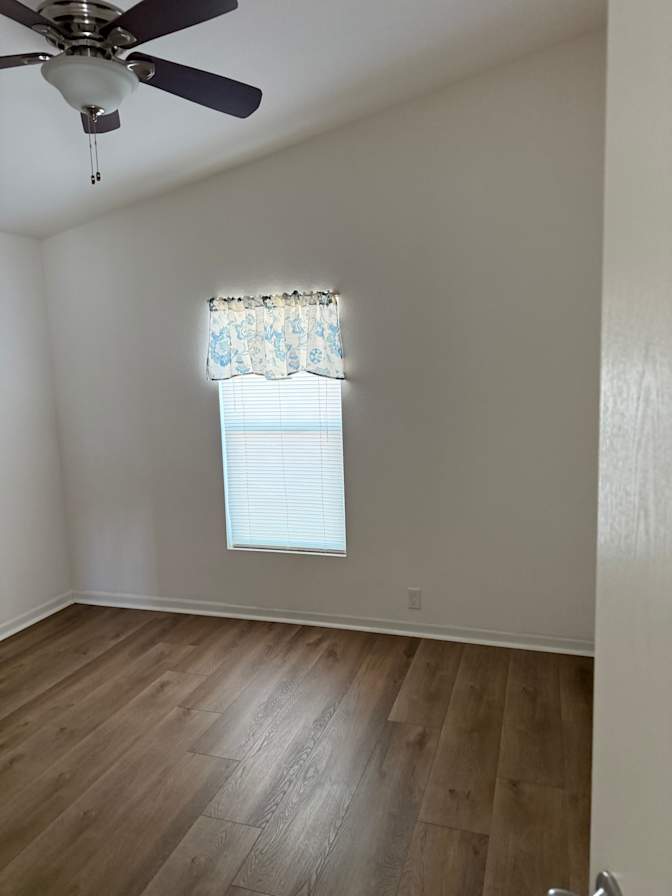 Amis's room