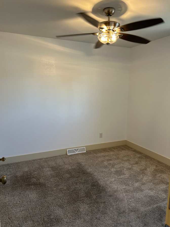Lon's room