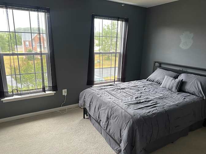 Ken's room