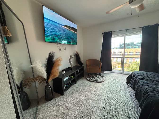 Tony V.'s room