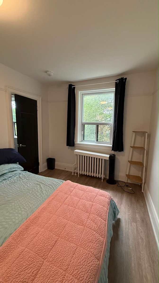 Gabriela Vaz Valadao's room