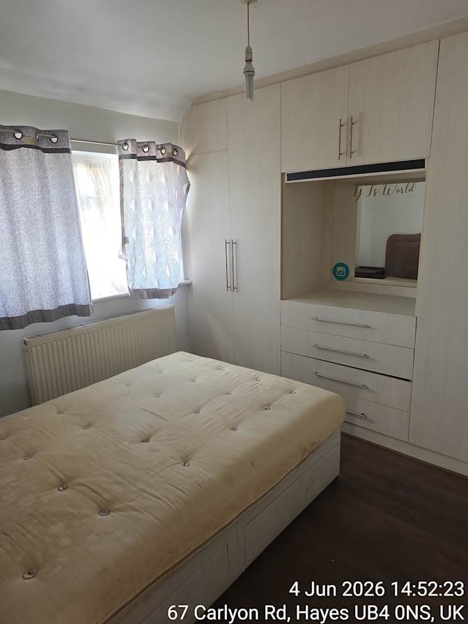 Jas's room