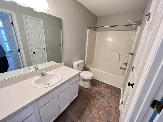 Alcove Rooms's room