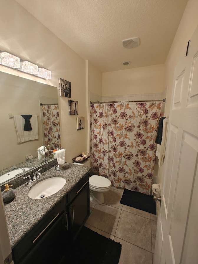 Ricardo's room