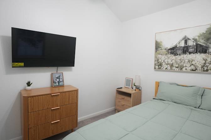 Brandon Puente's room