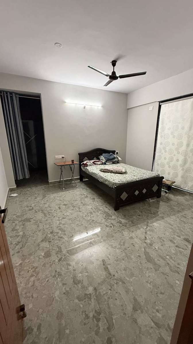 Vinay Rathikindi's room