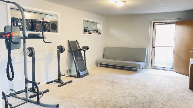 Cindy's room