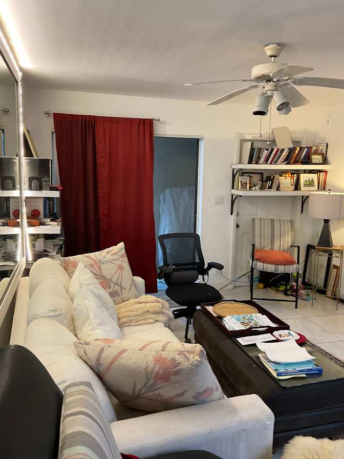 Engad's room