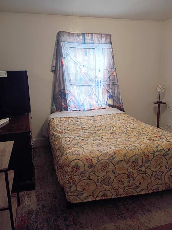 Stephanie's room