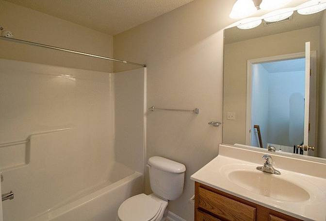 Alcove Rooms's room