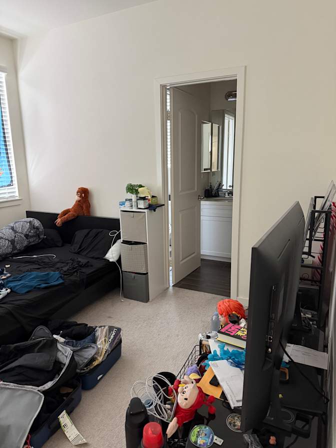 Mo's room
