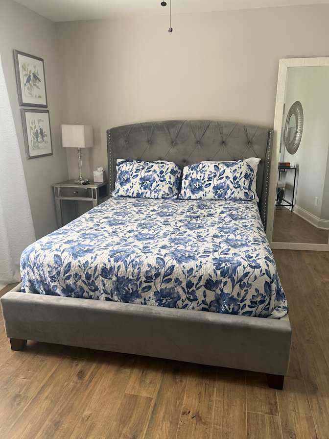 Ana's room
