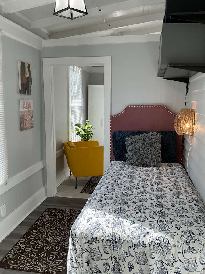 JL. Spratley's room