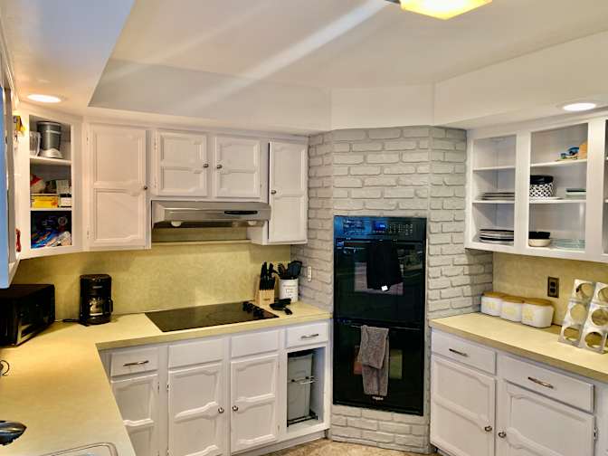 Montgomery St.'s room