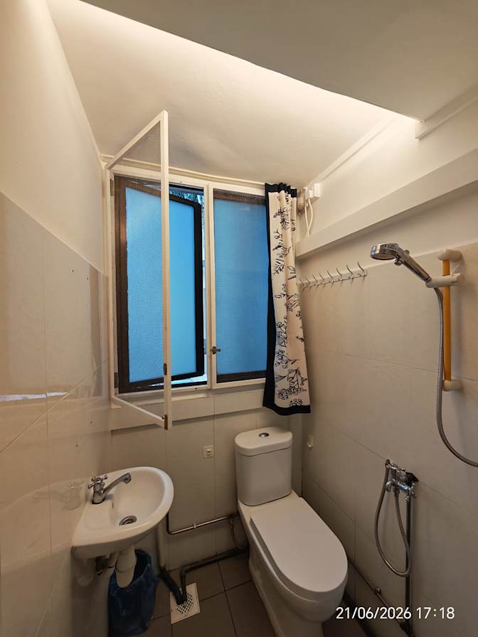 Winson Chew's room