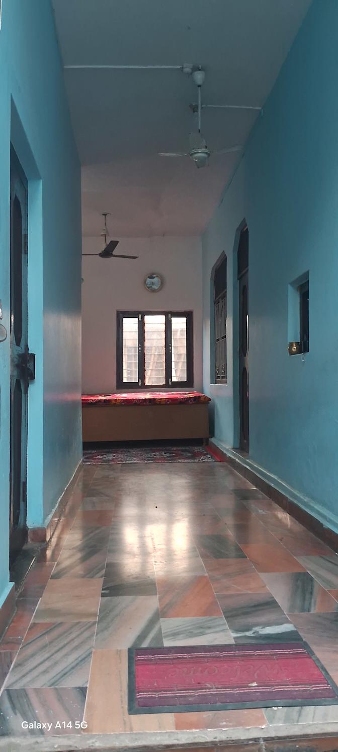 ashish kumar's room