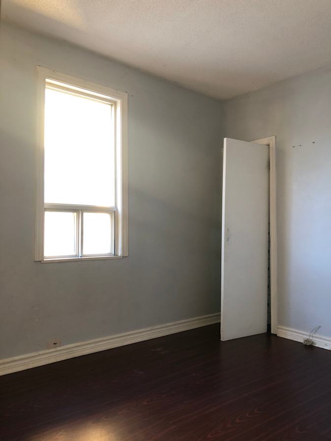 Vincent Molumby's room