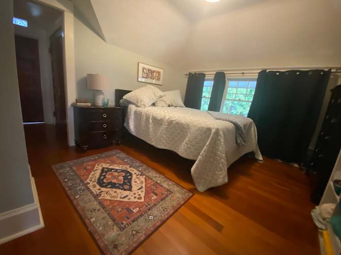 Glen's room