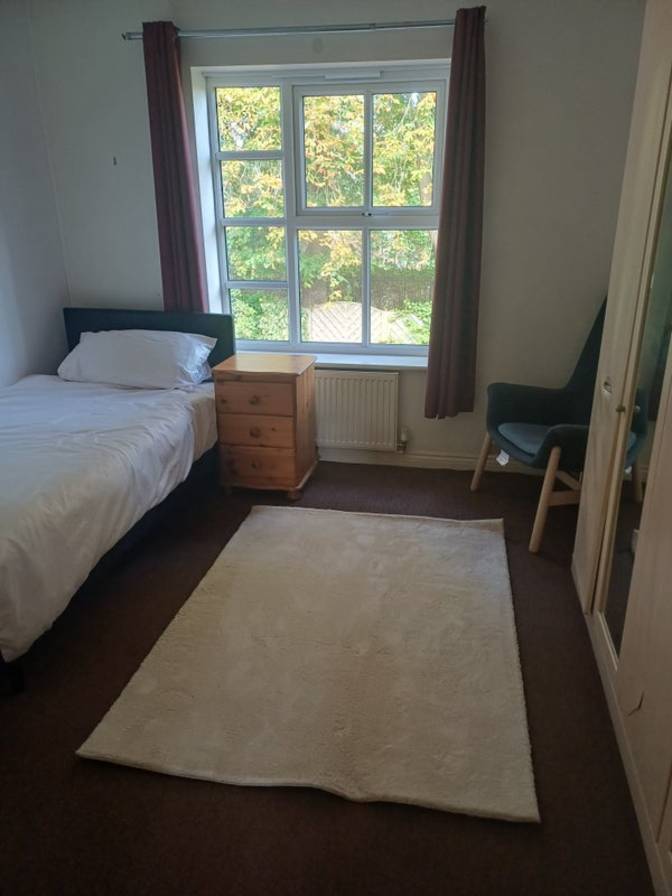 Loten's room