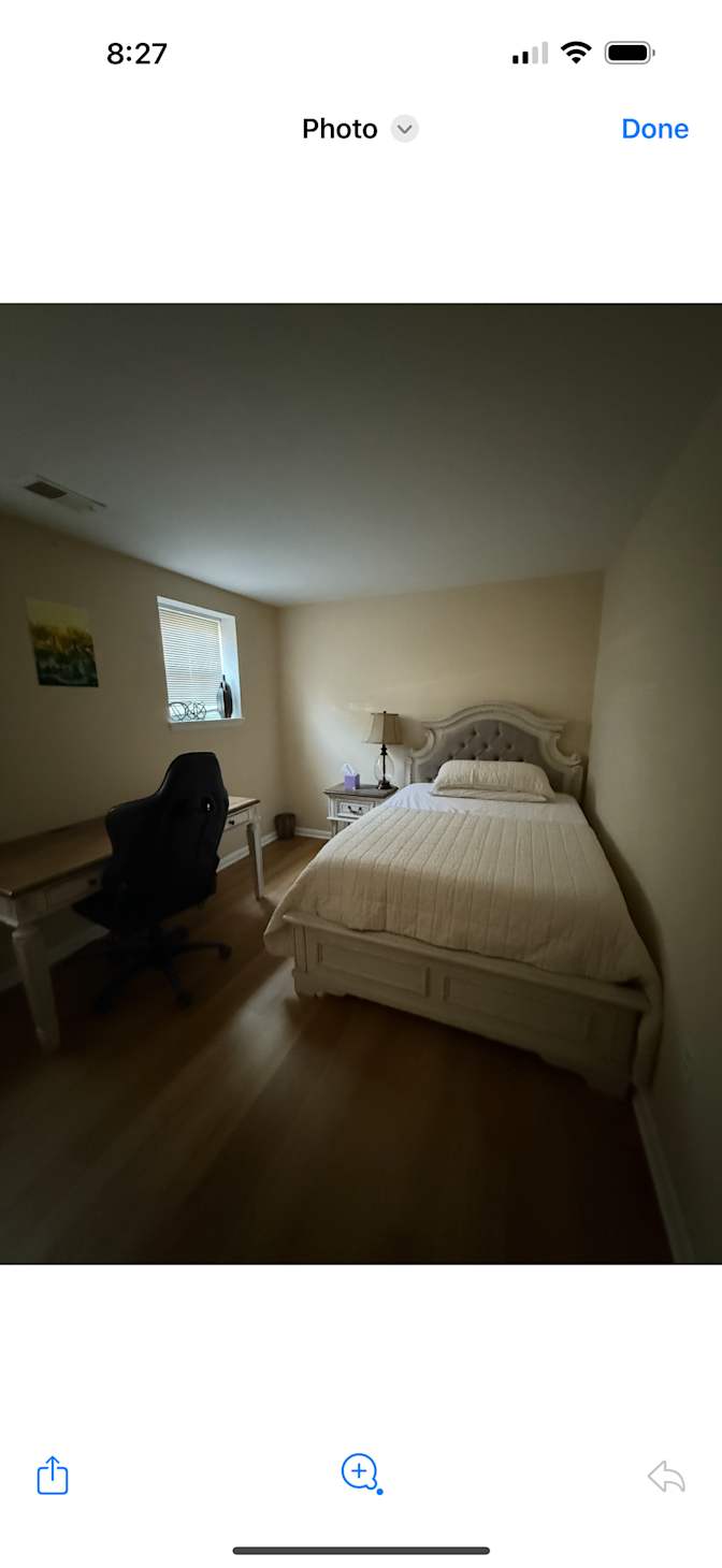 Sana Hasan's room