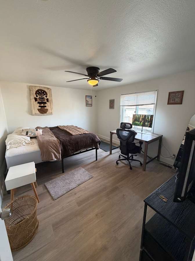 Mauricio Valverde's room