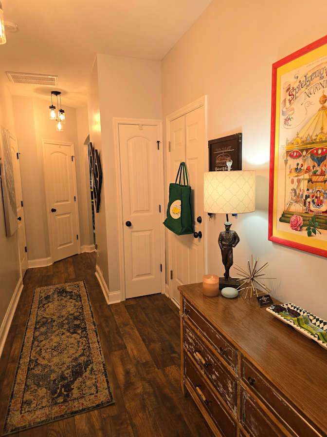 Tom's room