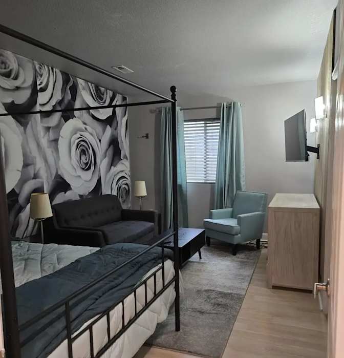 Anne's room