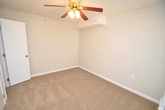 Alcove Rooms's room