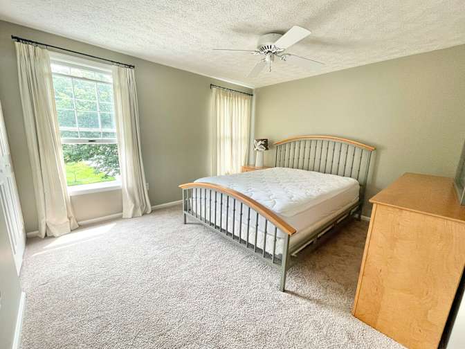 Yali's room