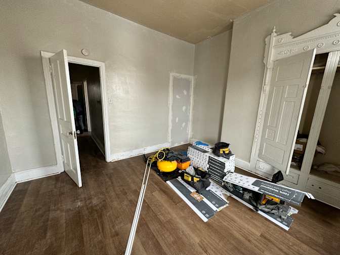 Mauricio Valverde's room