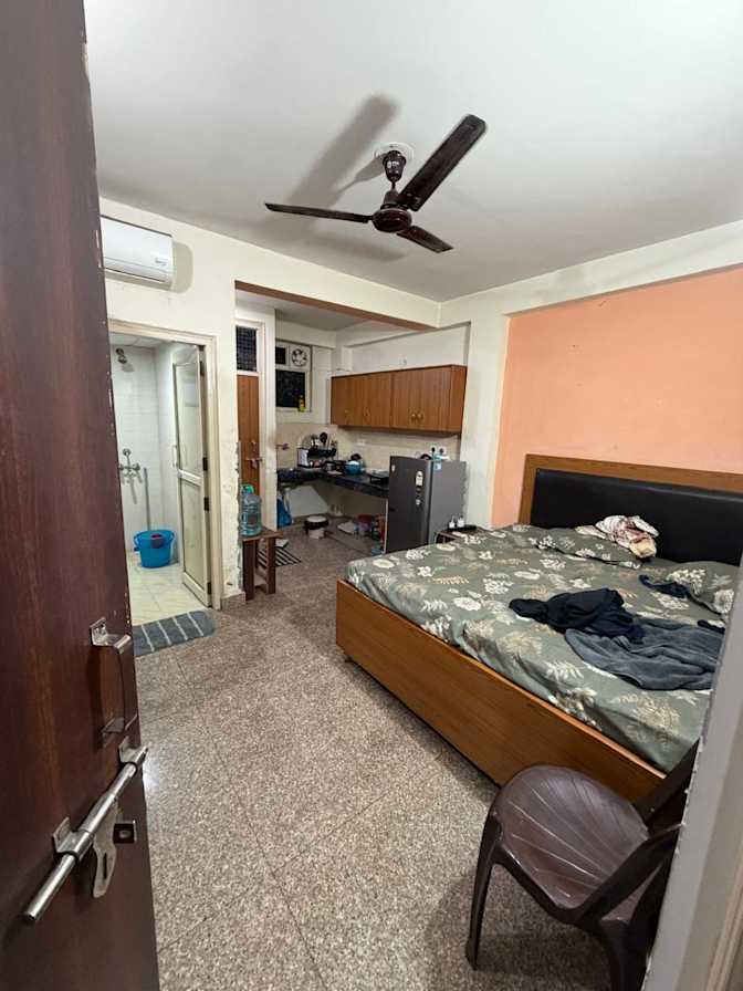 Mayank's room