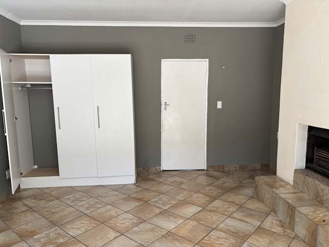 Aurental's room