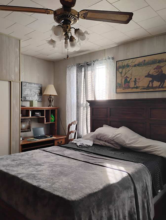 Craig's room