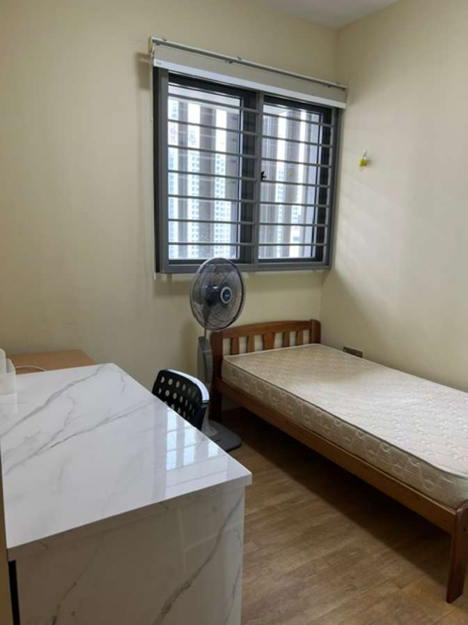 Jonathon Ng's room