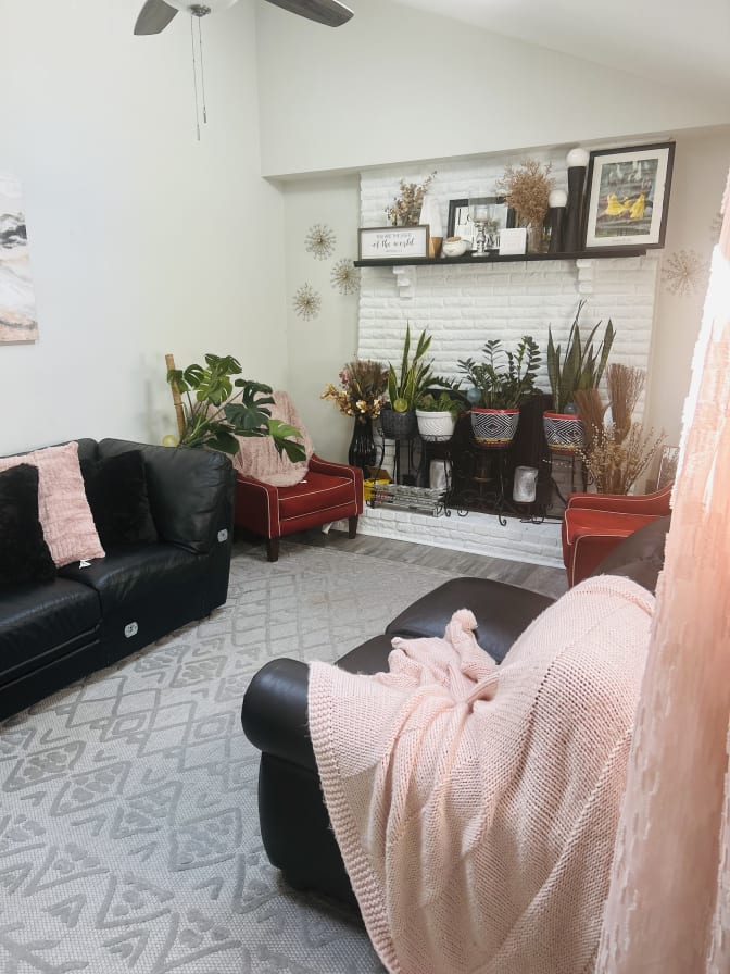 Nicole B's room