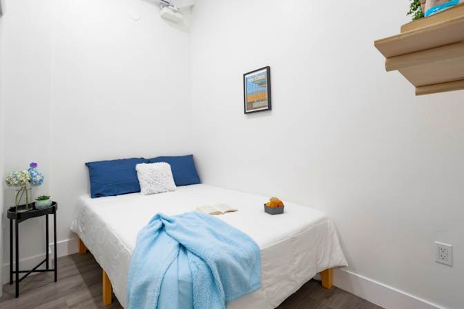 Liza's room