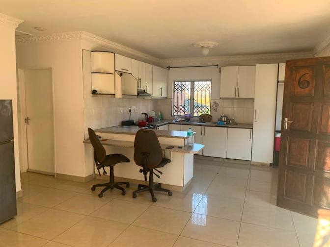 phelisa's room