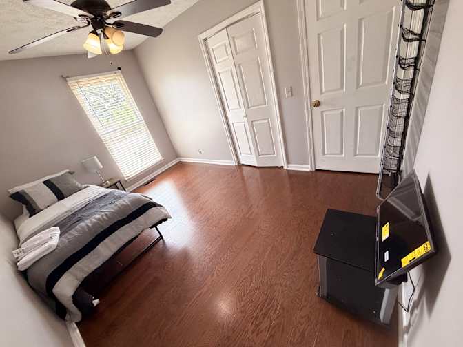 Deserve LLC's room
