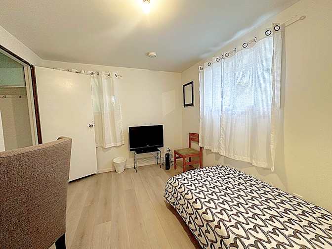 Shahram's room