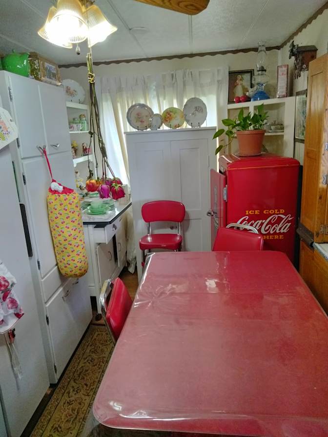 Debra J Barton's room