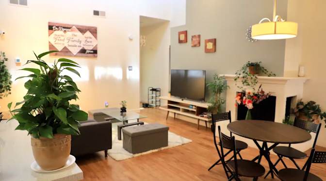 Vivian's room