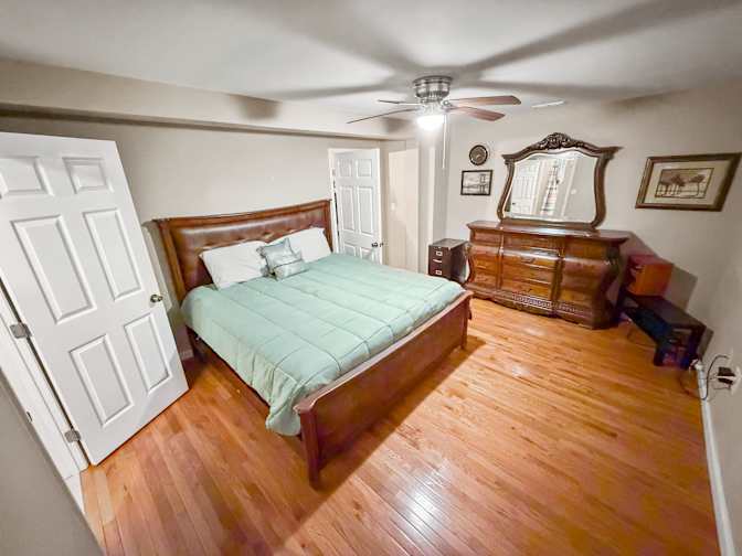 Paris's room