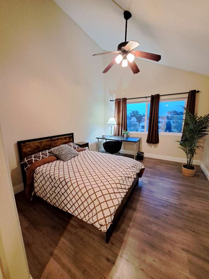 Venetian Condos's room