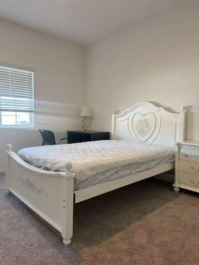 Sissi's room