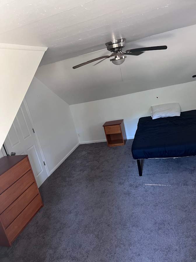 Jay/Nikki's room