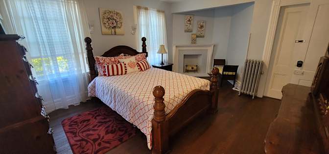 ERNEST's room